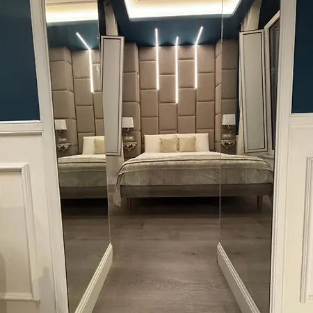 Lary's - San Pietro Affittacamere 4*